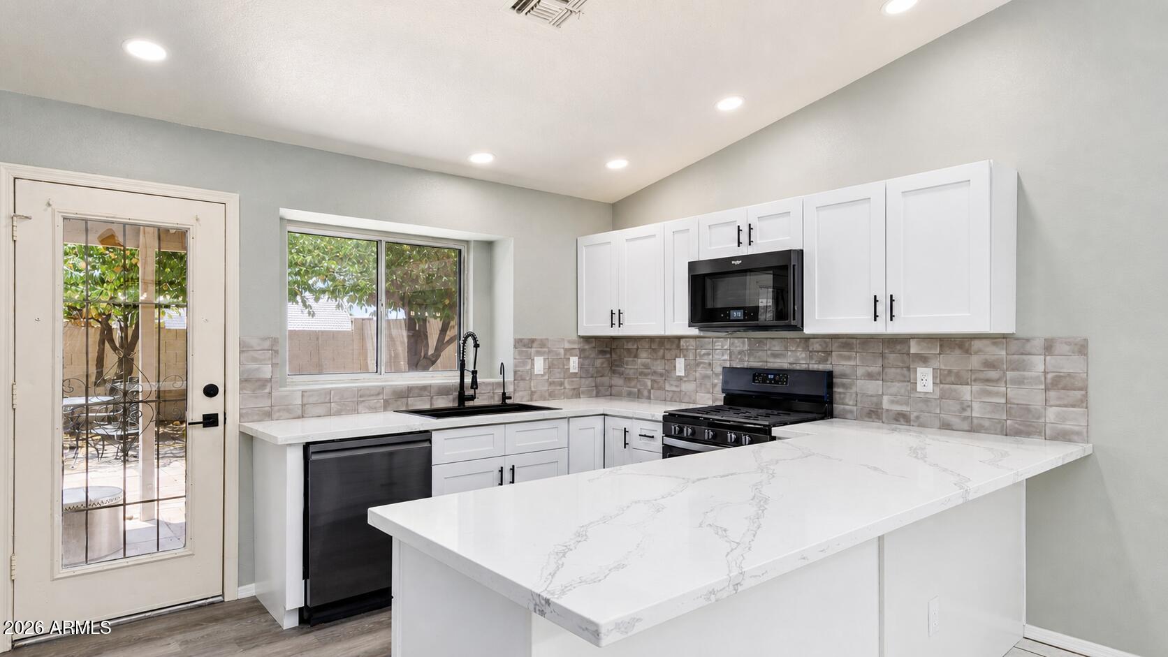 2624 N RICARDO --