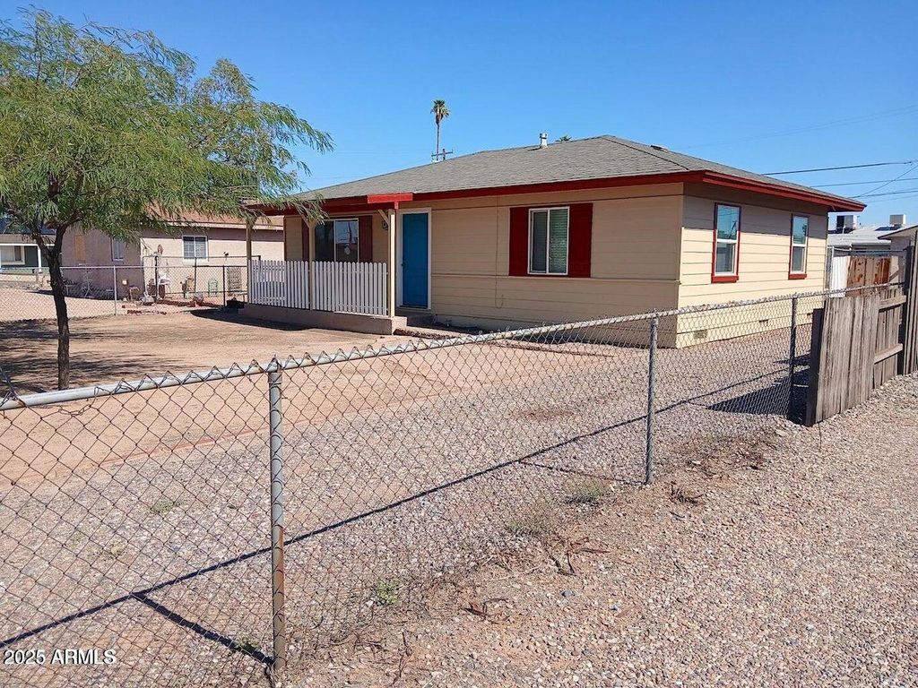 Photo of 1210 N Arbor Avenue, Casa Grande, AZ 85122 (MLS # 6948287)