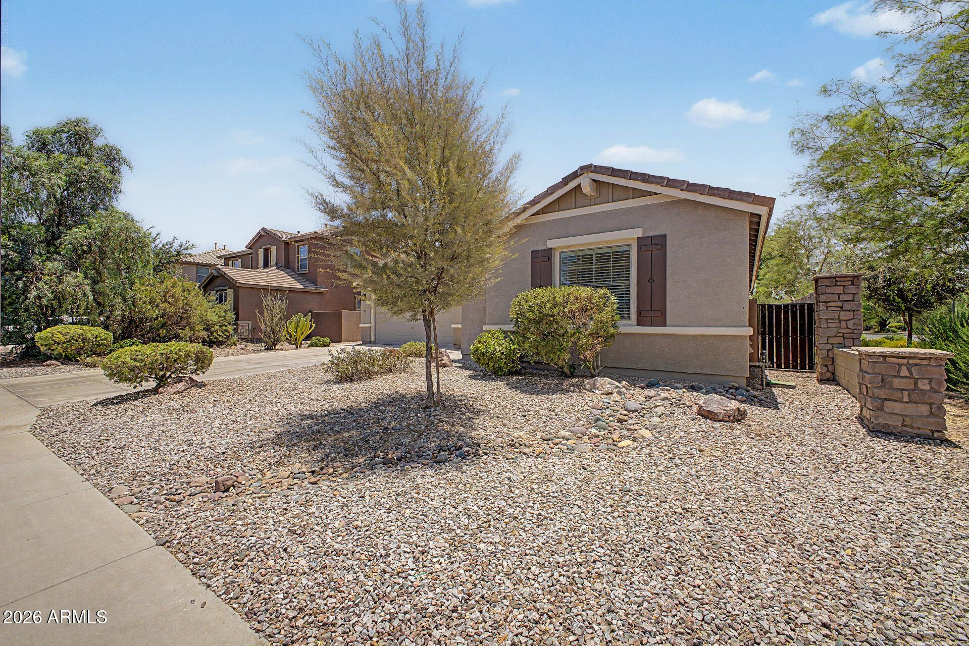 1841 E DUBOIS Avenue