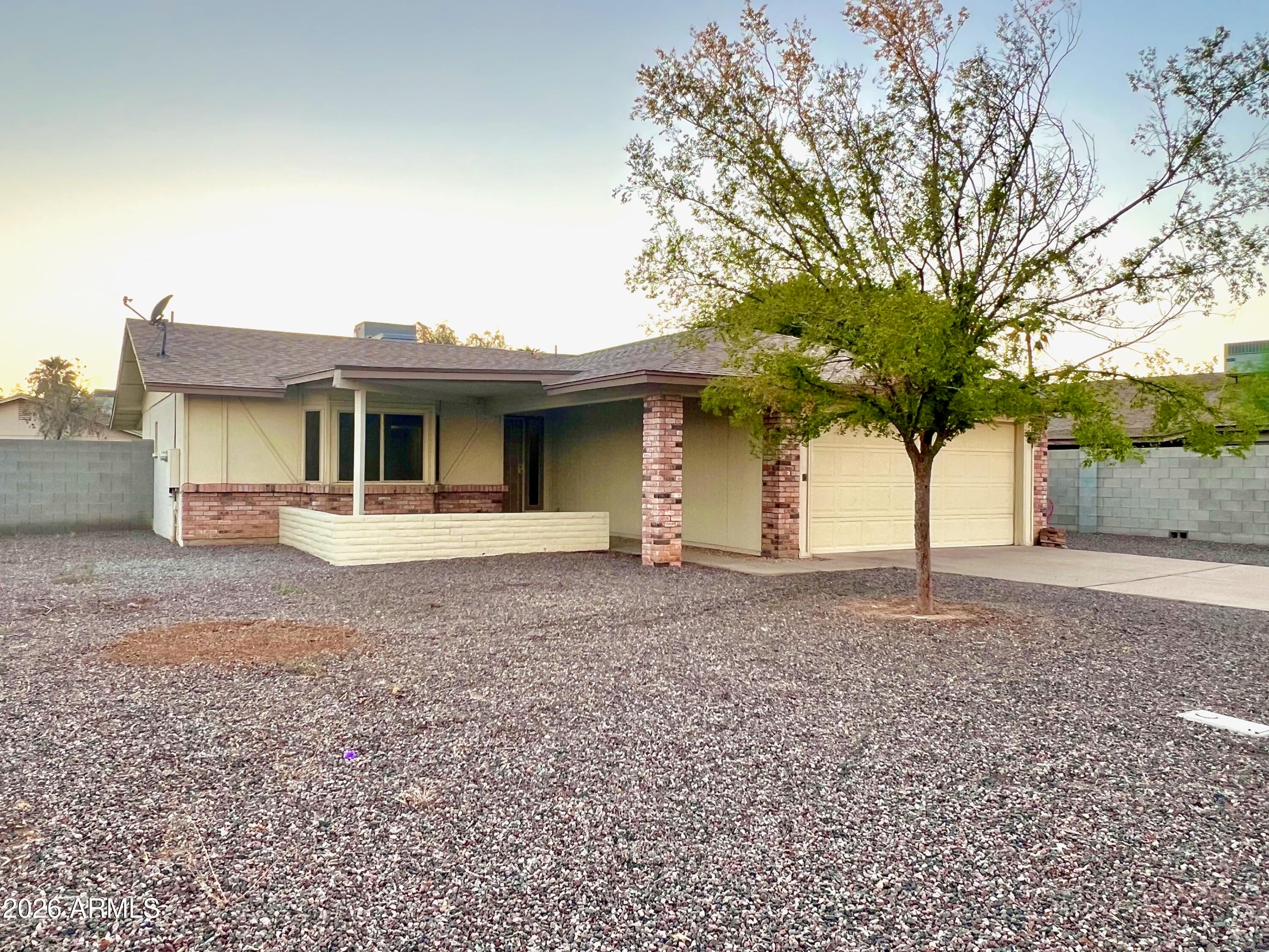 1808 N BULLMOOSE Drive