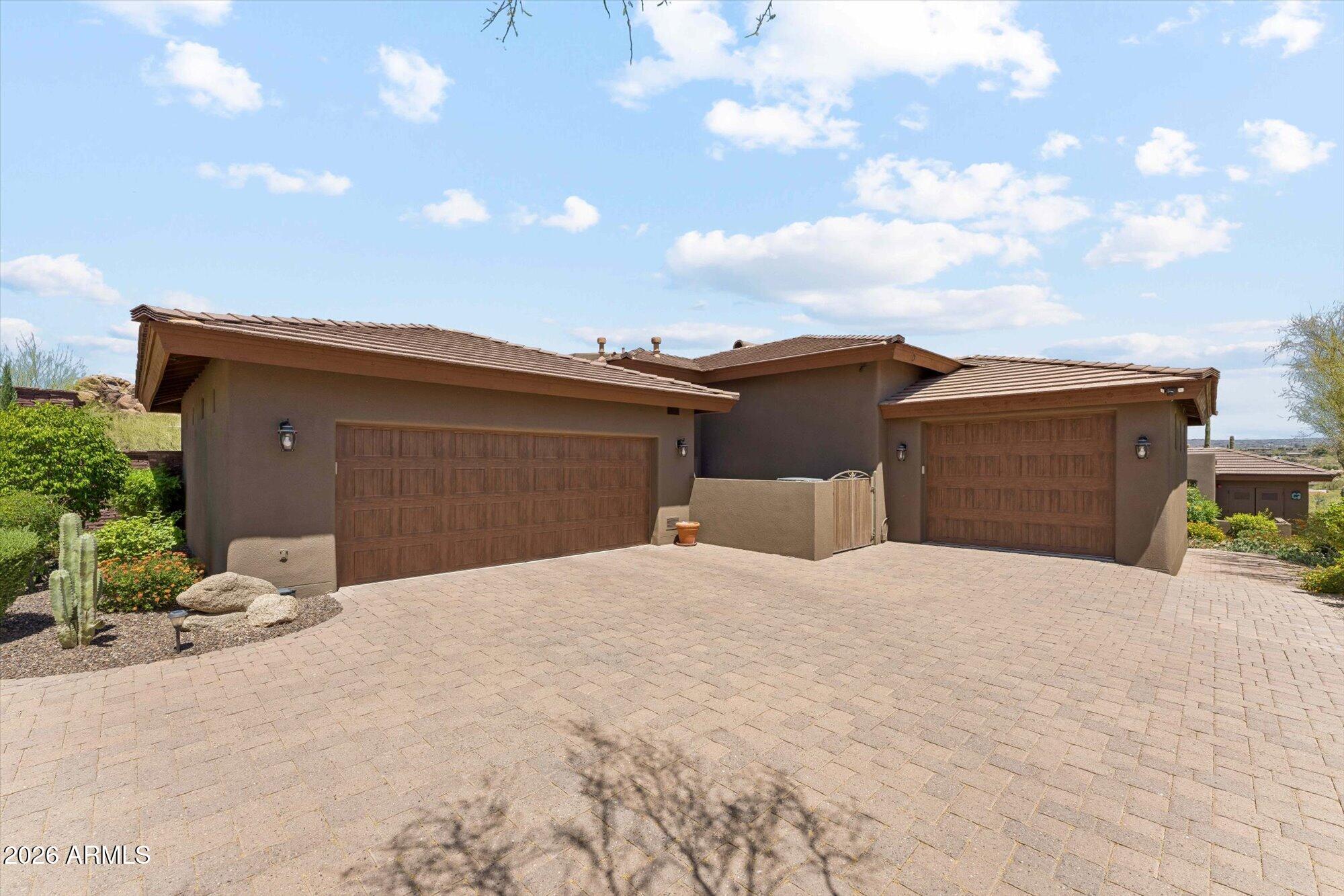 36021 N MEANDER Way