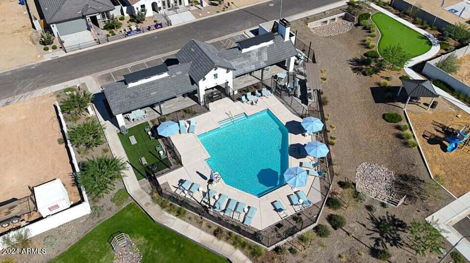 17288 W PATRICK Lane