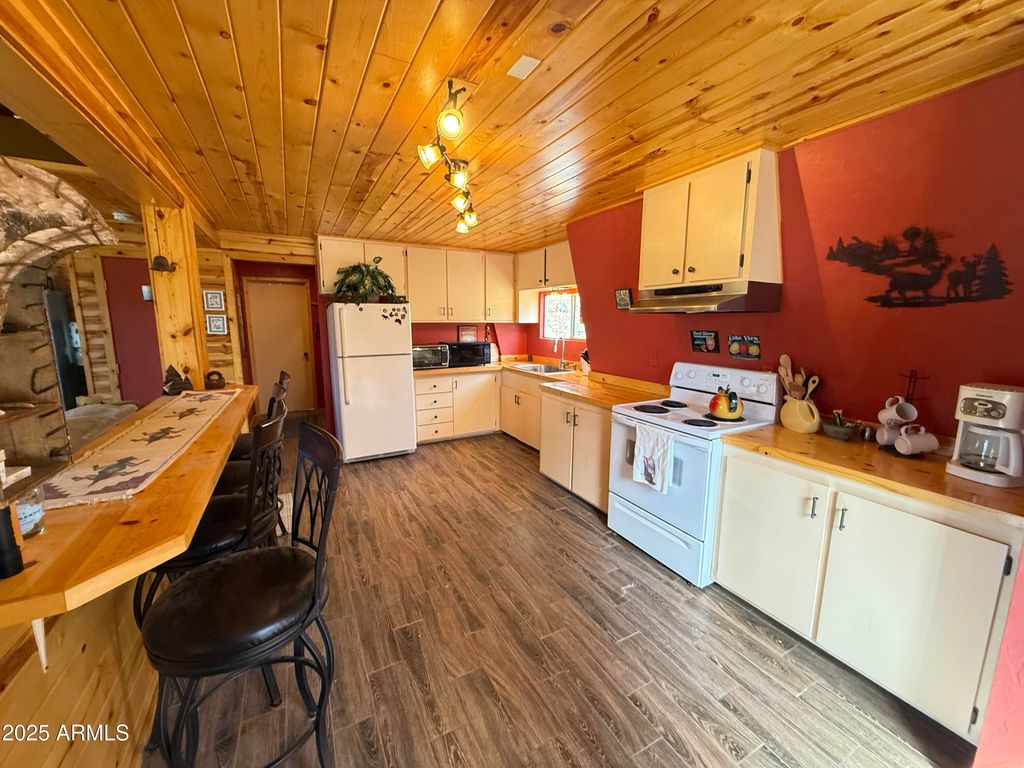 Photo of 22761 S Eagle Mine Road, Crown King, AZ 86343 (MLS # 6977886)