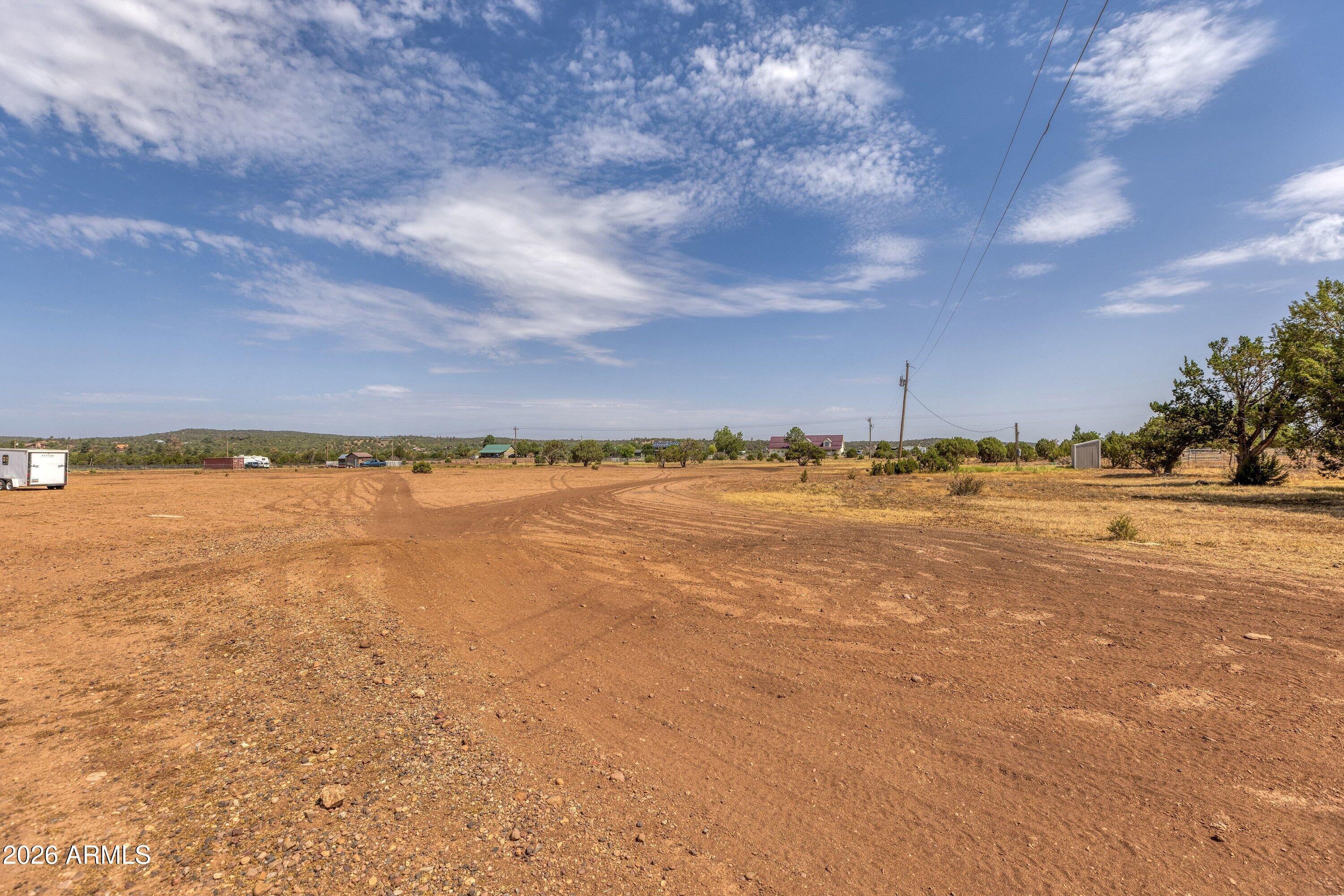 6786 PLUMB Lane -