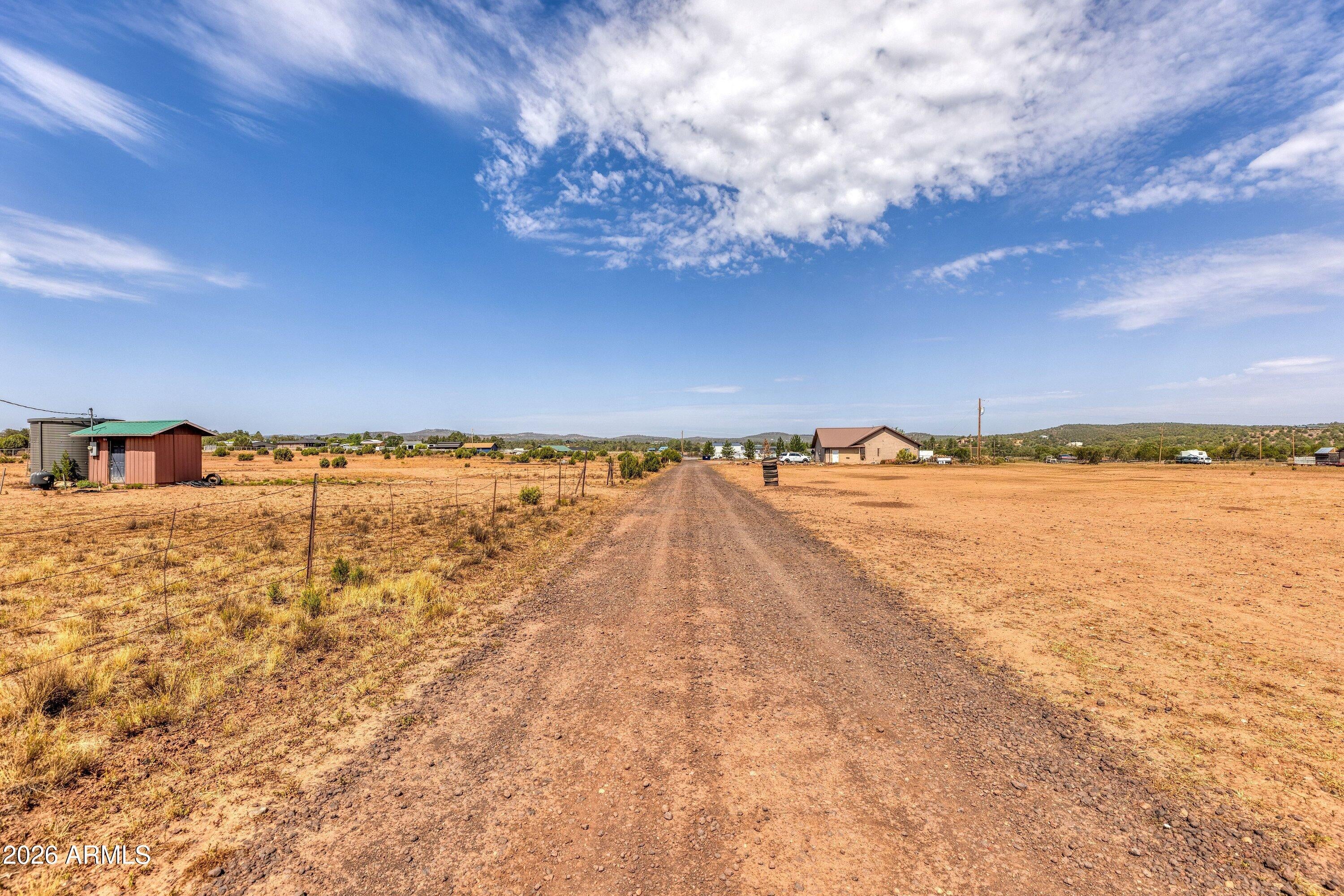 6786 PLUMB Lane -