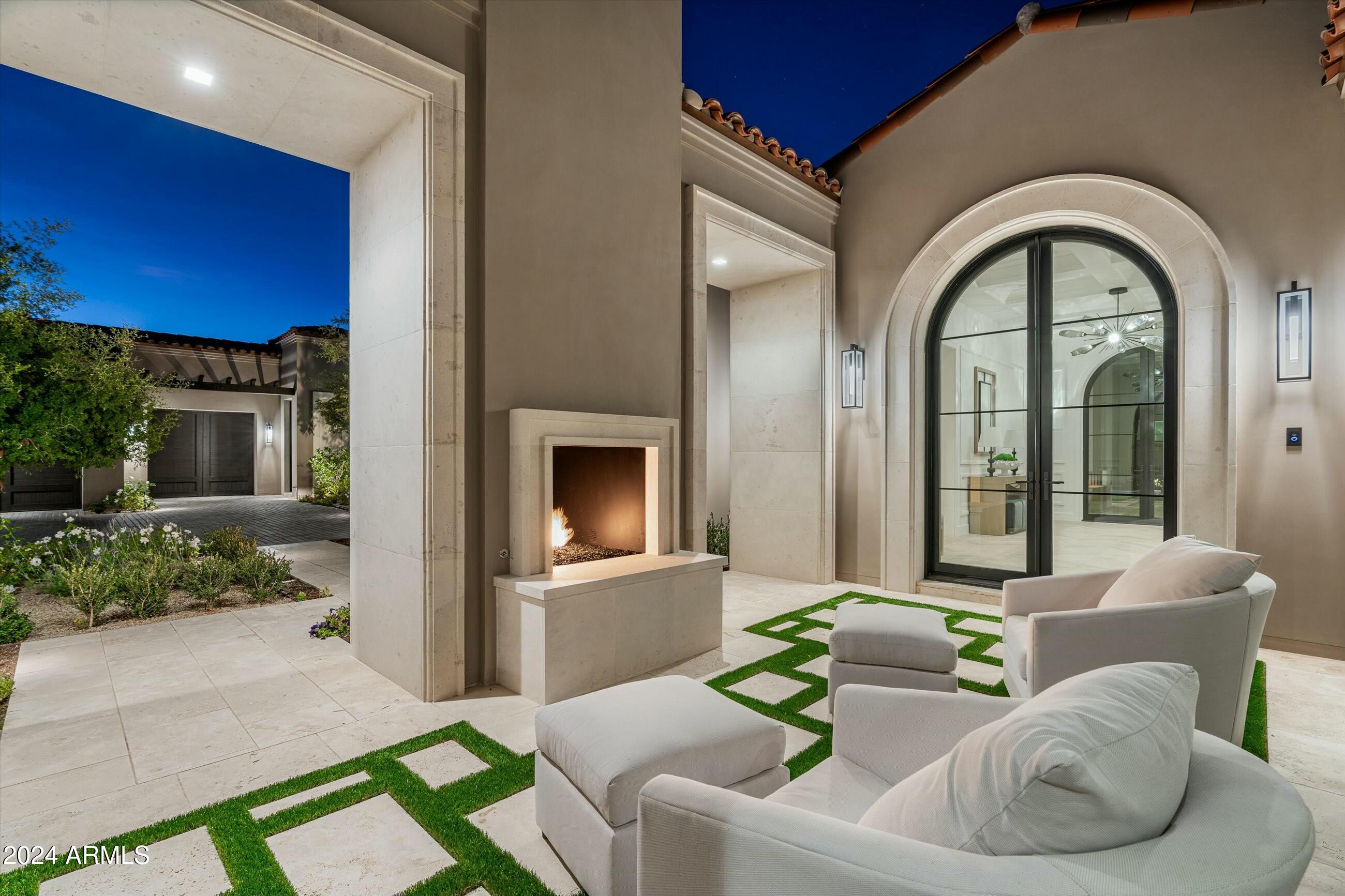 7678 E WHISPER ROCK Trail