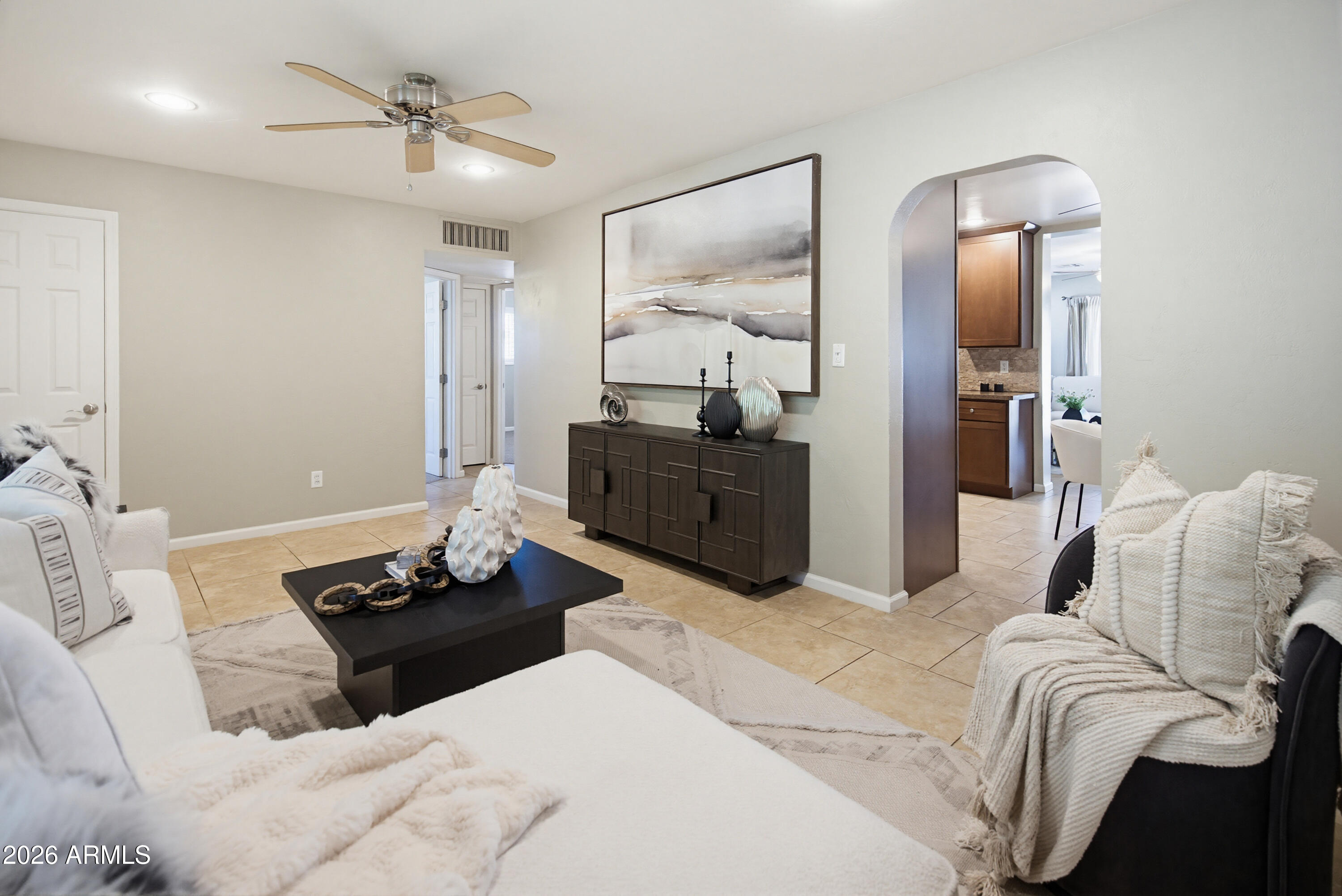 2314 E Montecito Avenue