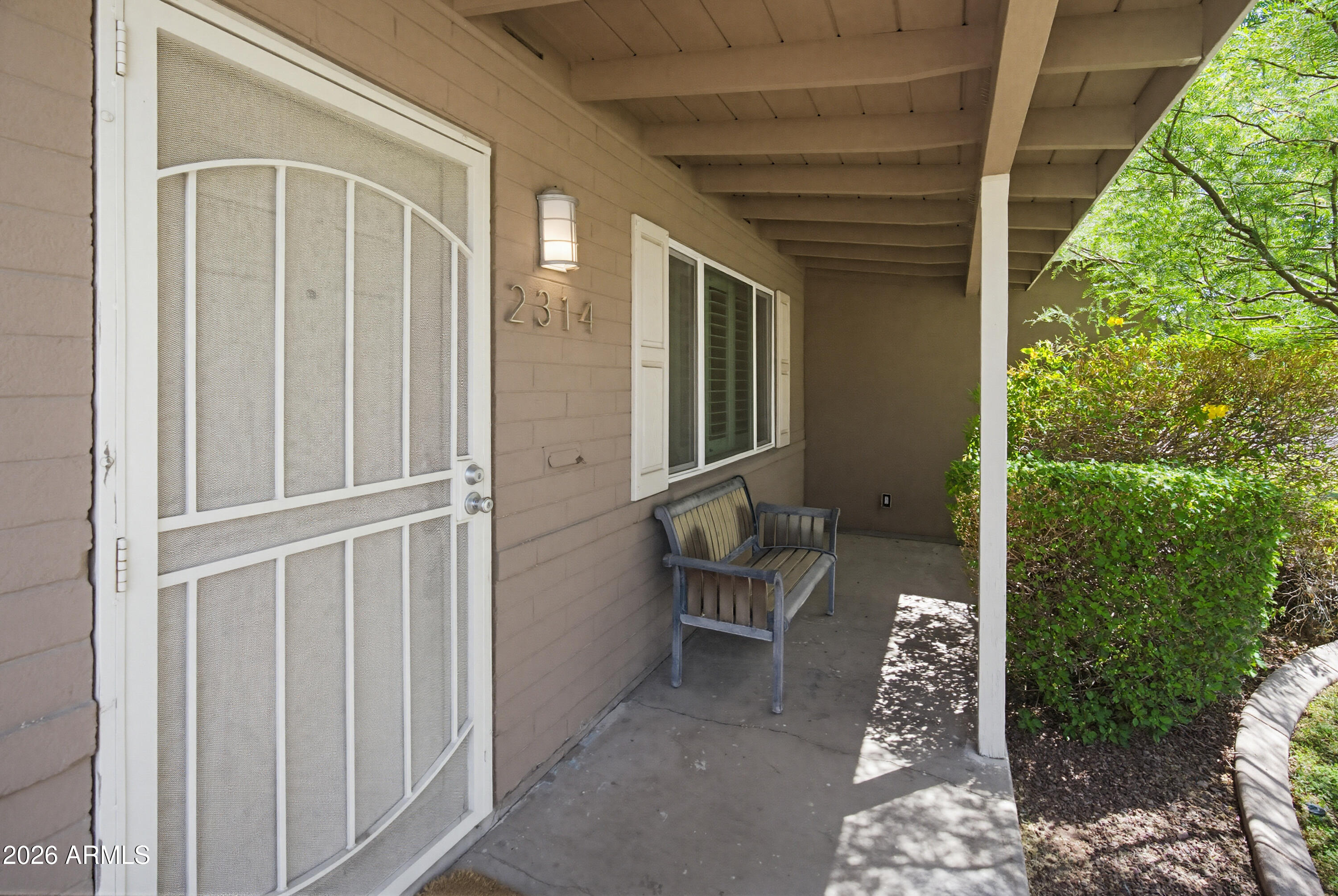 2314 E Montecito Avenue