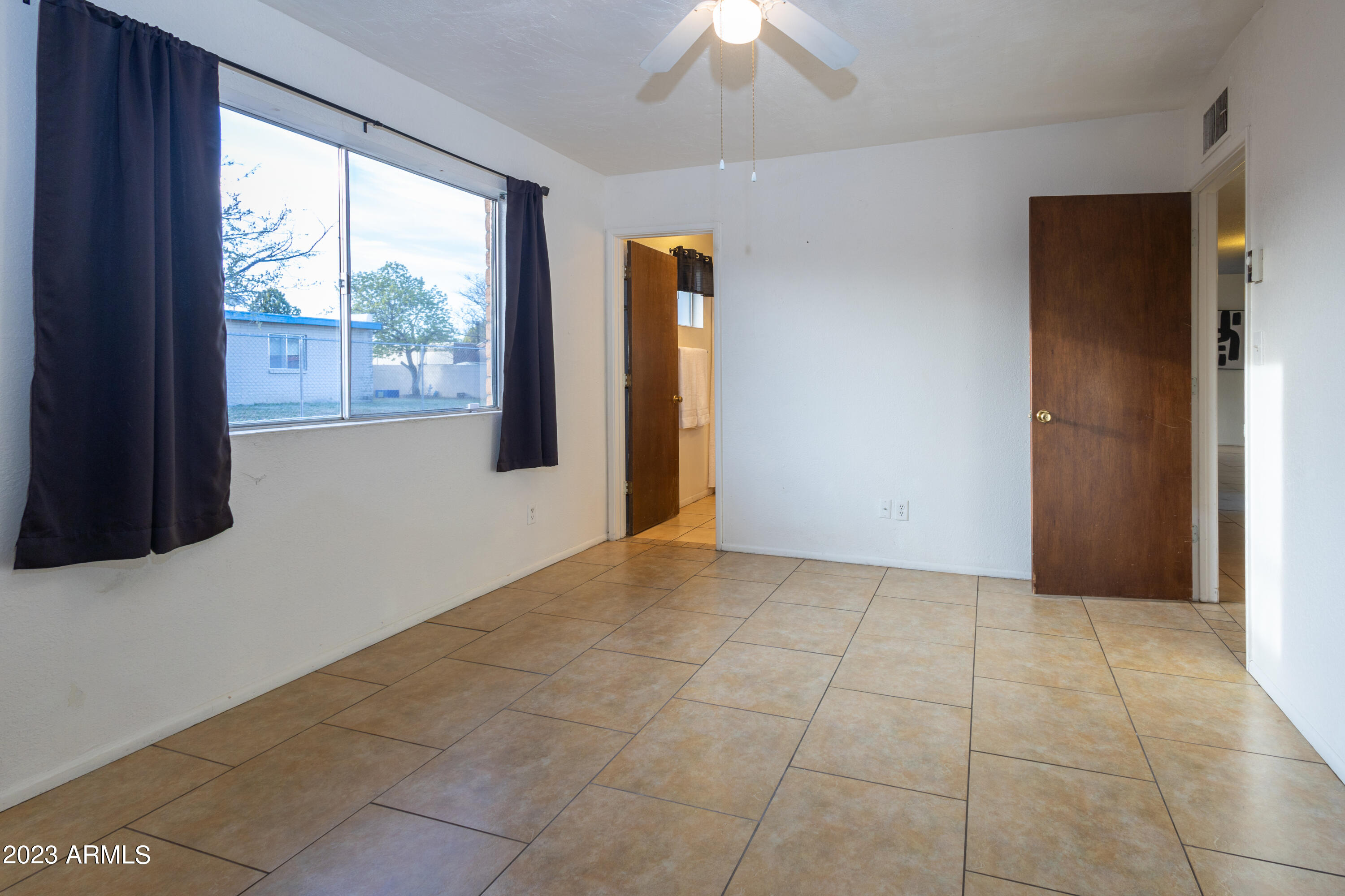THE MEADOWS - Residential