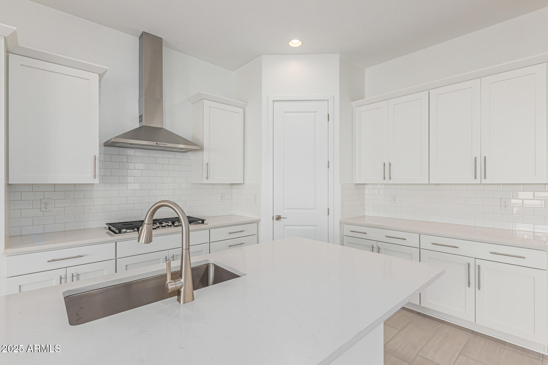 15830 W MIAMI Street