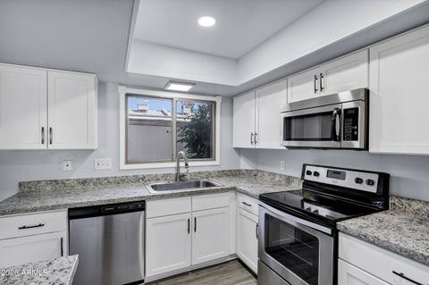 14 E HERMOSA Drive Tempe AZ 85282