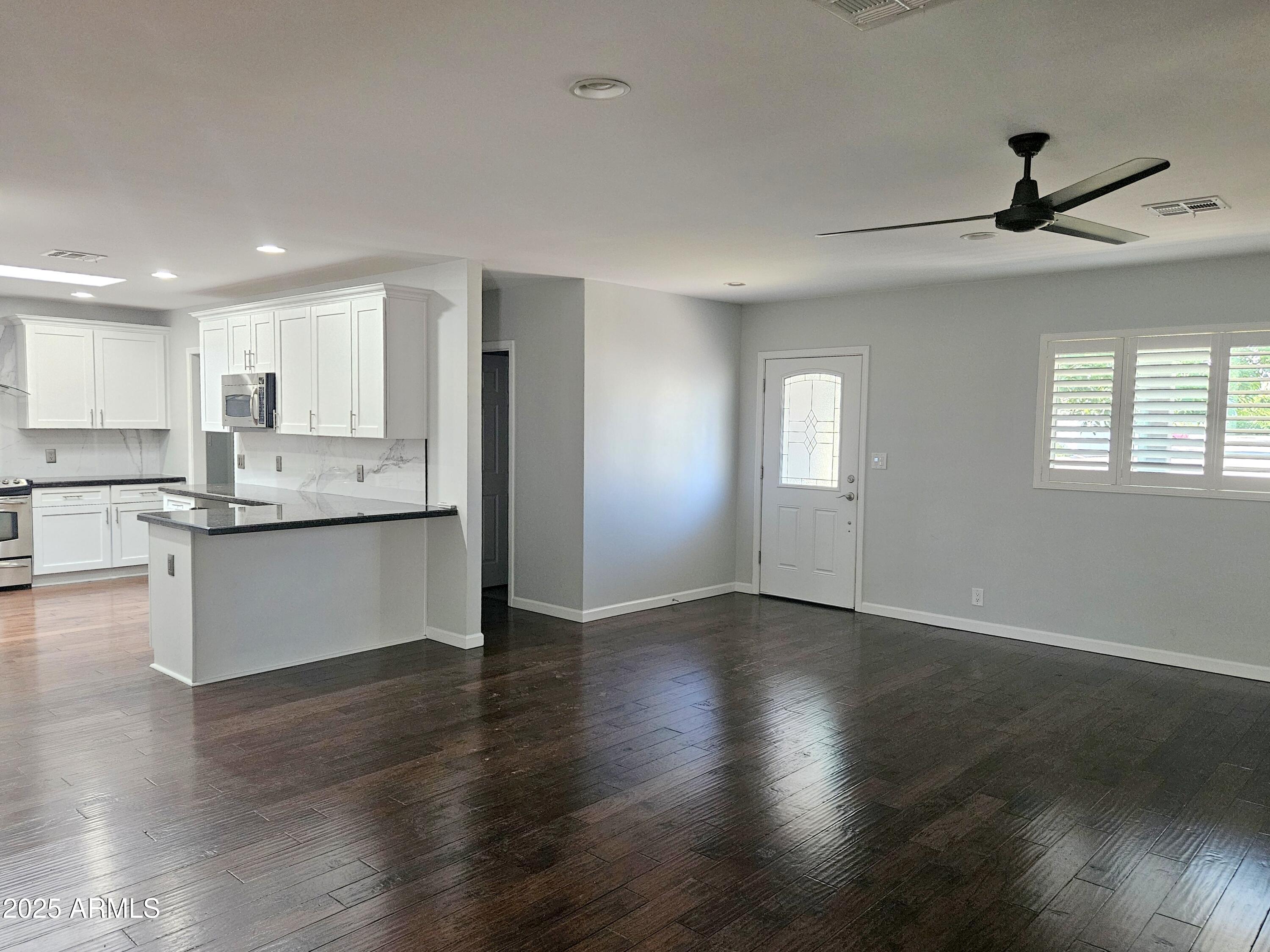 4139 E CLARENDON Avenue