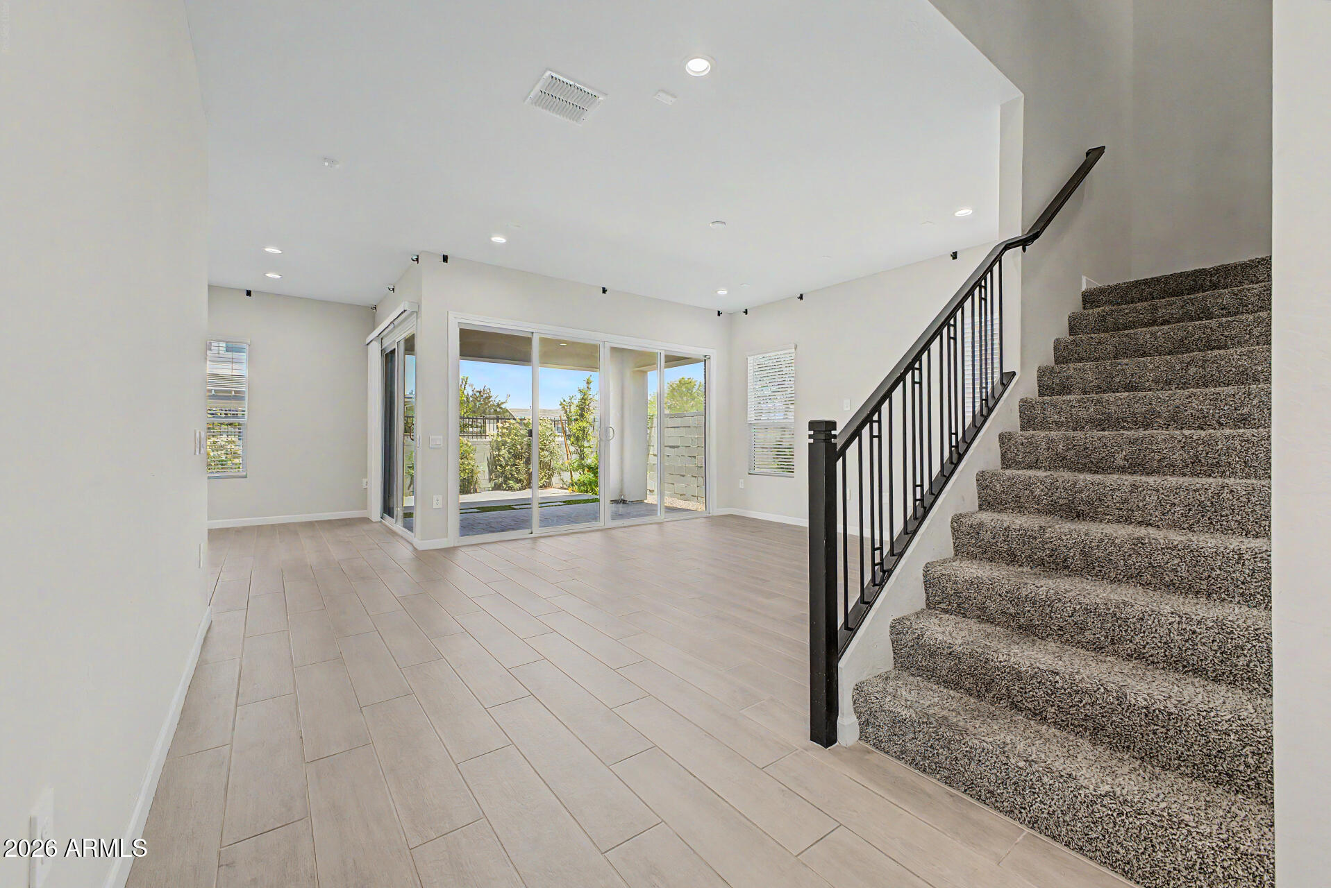 5128 E HELENA Drive