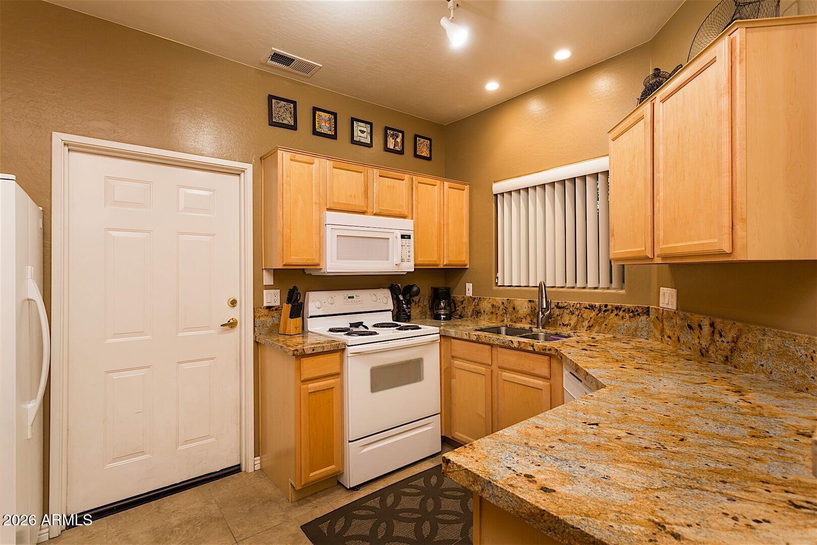 9070 E GARY Road 134