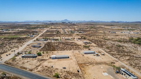 A home in Tonopah