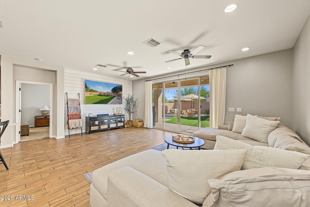 Photo of 9429 W Meadowbrook Avenue, Phoenix, AZ 85037 (MLS # 7094457)