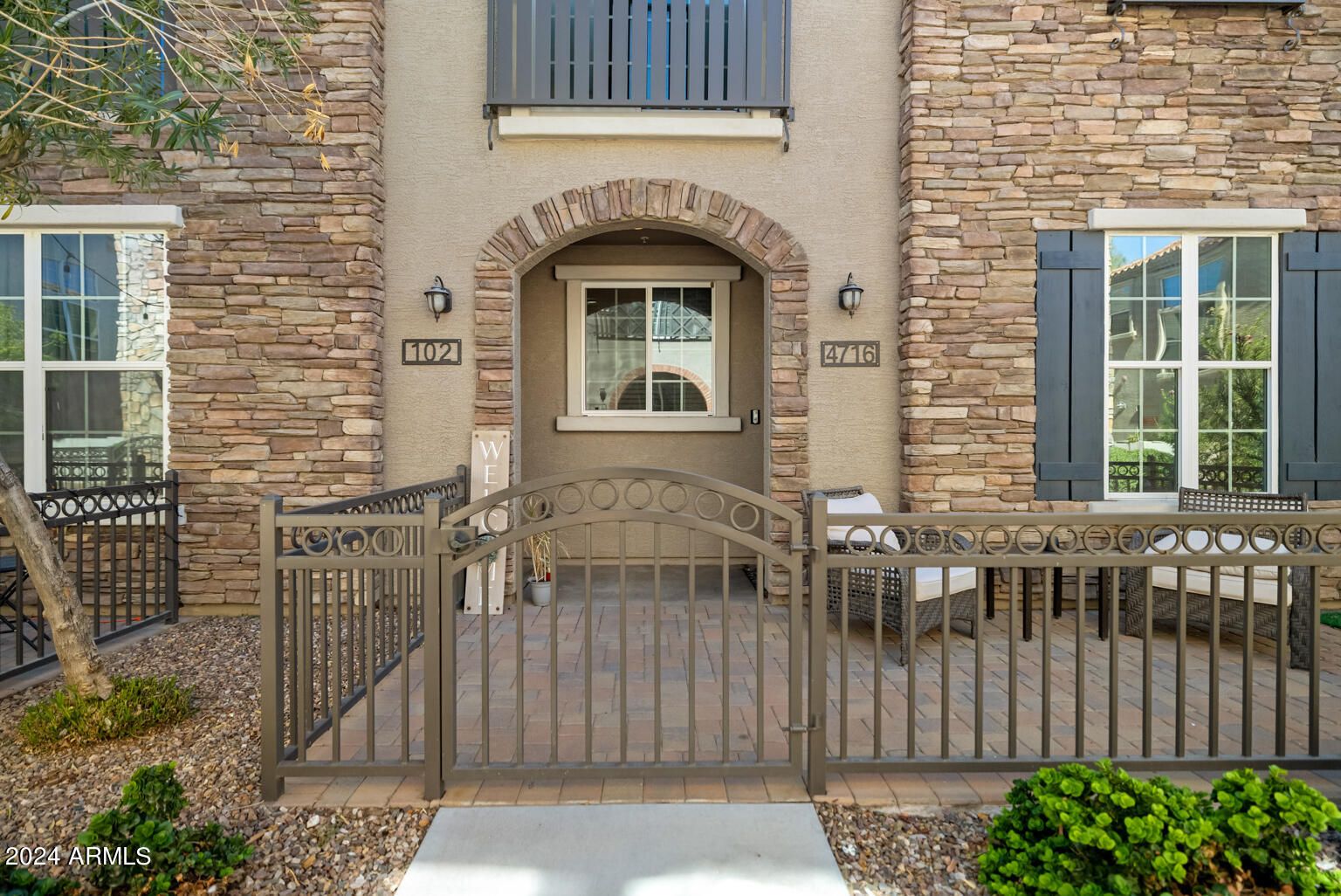 4716 E RED OAK Lane 102