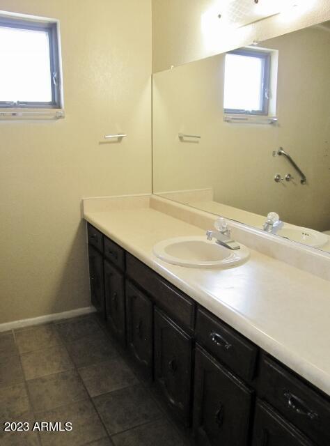 VISTA VILLAGE UNIT 5 - Residential Lease