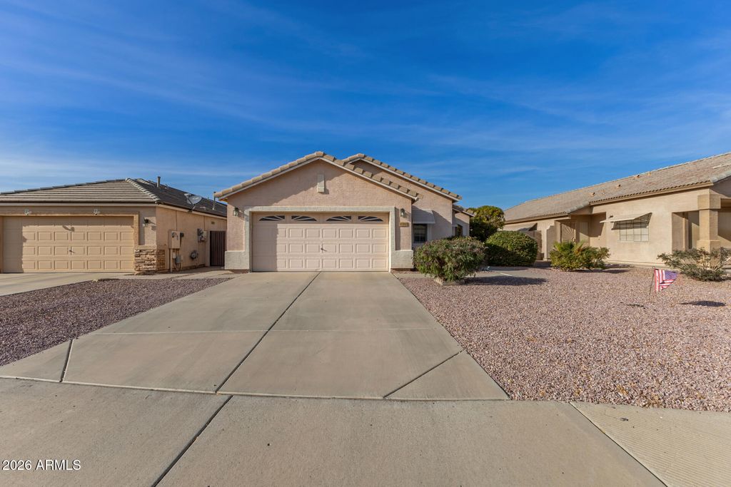 Photo of 10390 W Yukon Drive, Peoria, AZ 85382 (MLS # 6990926)