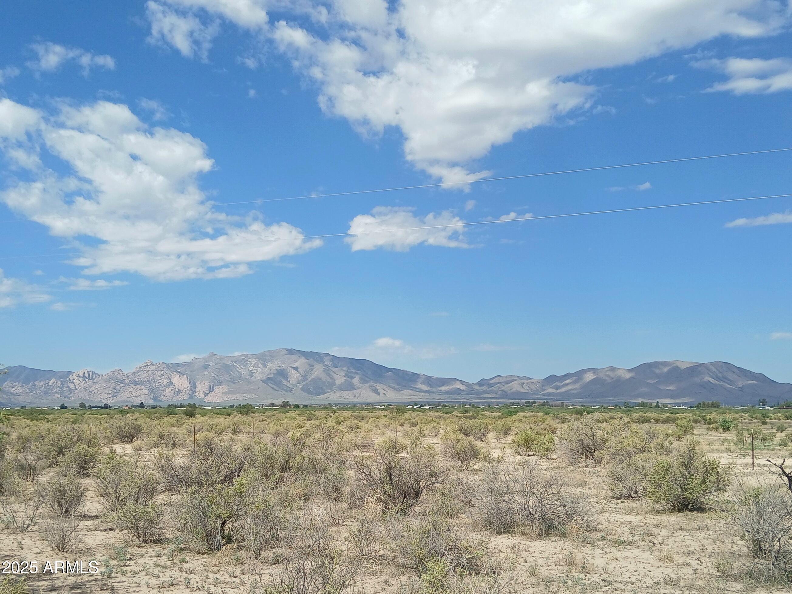 TBD N Cottontail Lane -