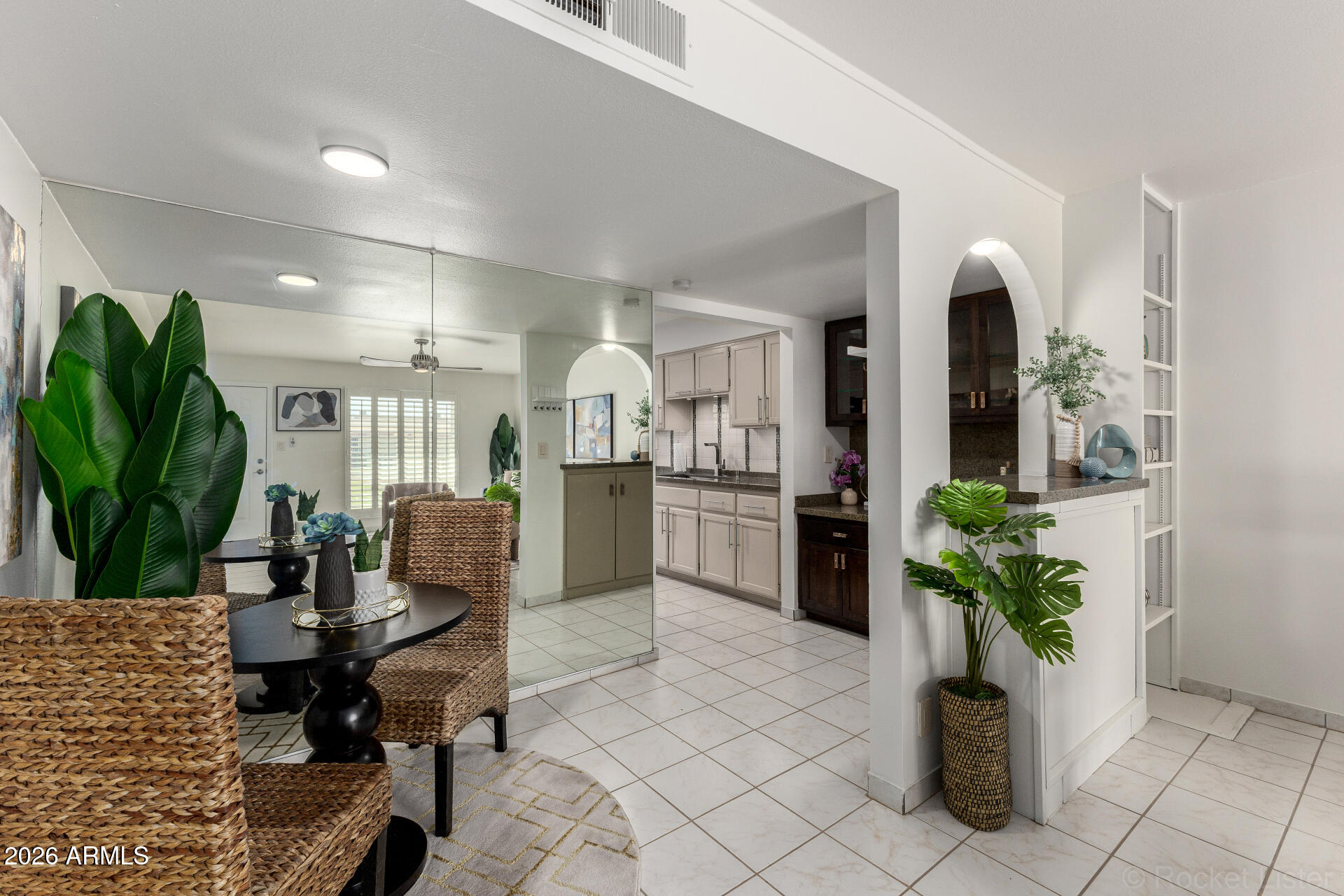 8241 N CENTRAL Avenue 5