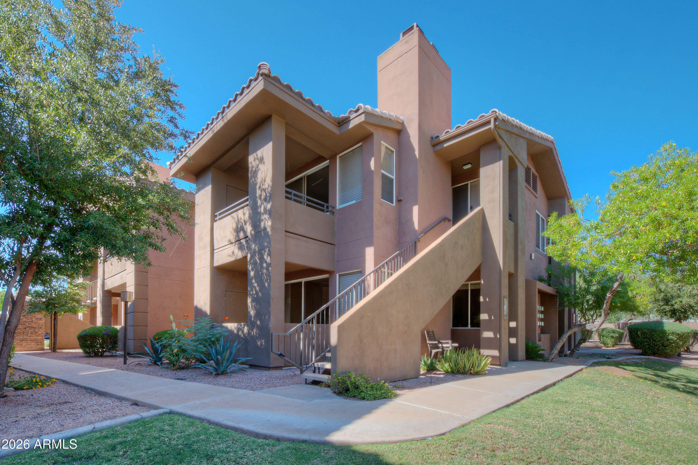 7009 E ACOMA Drive 2092