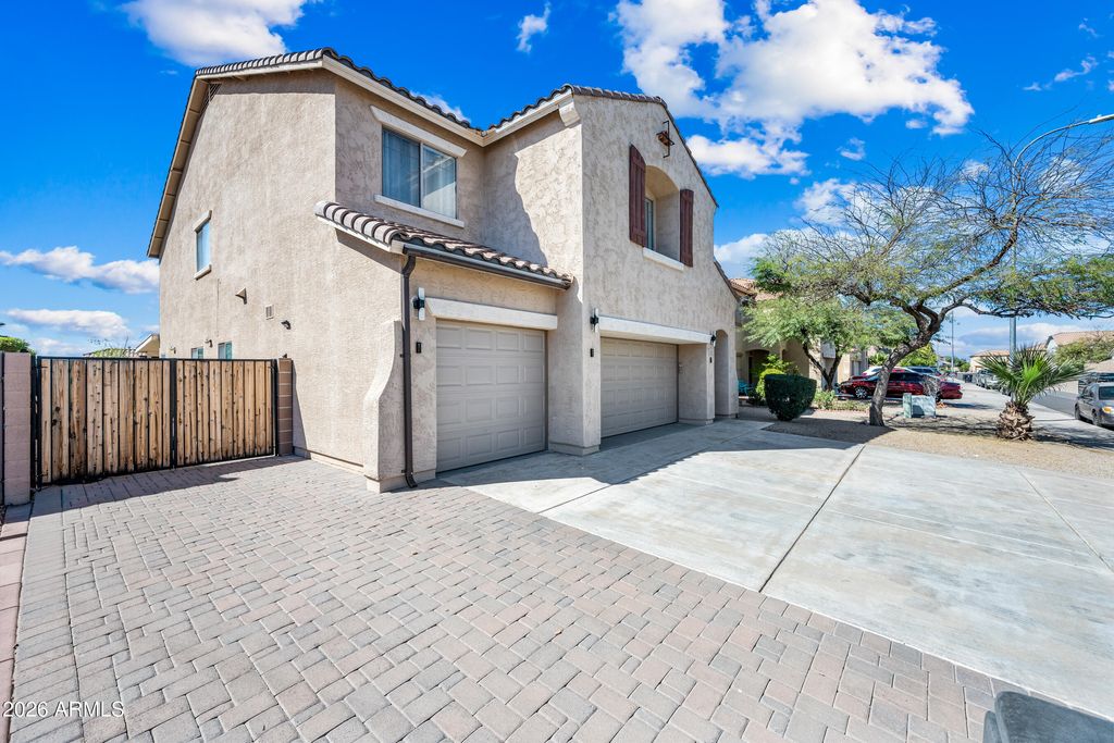 Photo of 806 S 118th Lane, Avondale, AZ 85323 (MLS # 6998094)