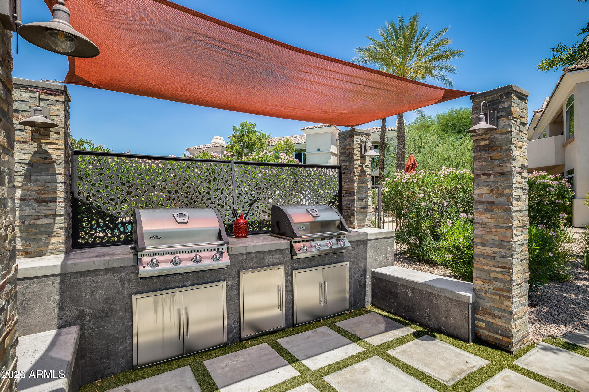 CANTERRA AT SQUAW PEAK CONDOMINIUMS - Residential