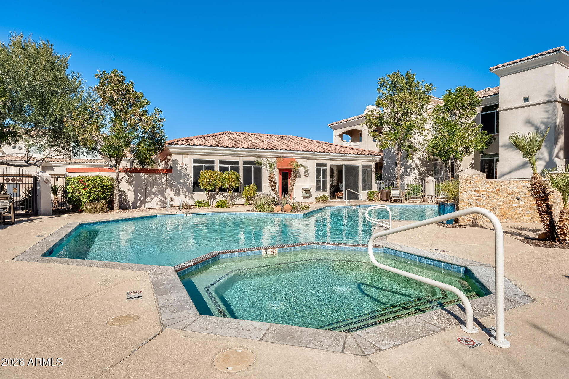 CANTERRA AT SQUAW PEAK CONDOMINIUMS - Residential