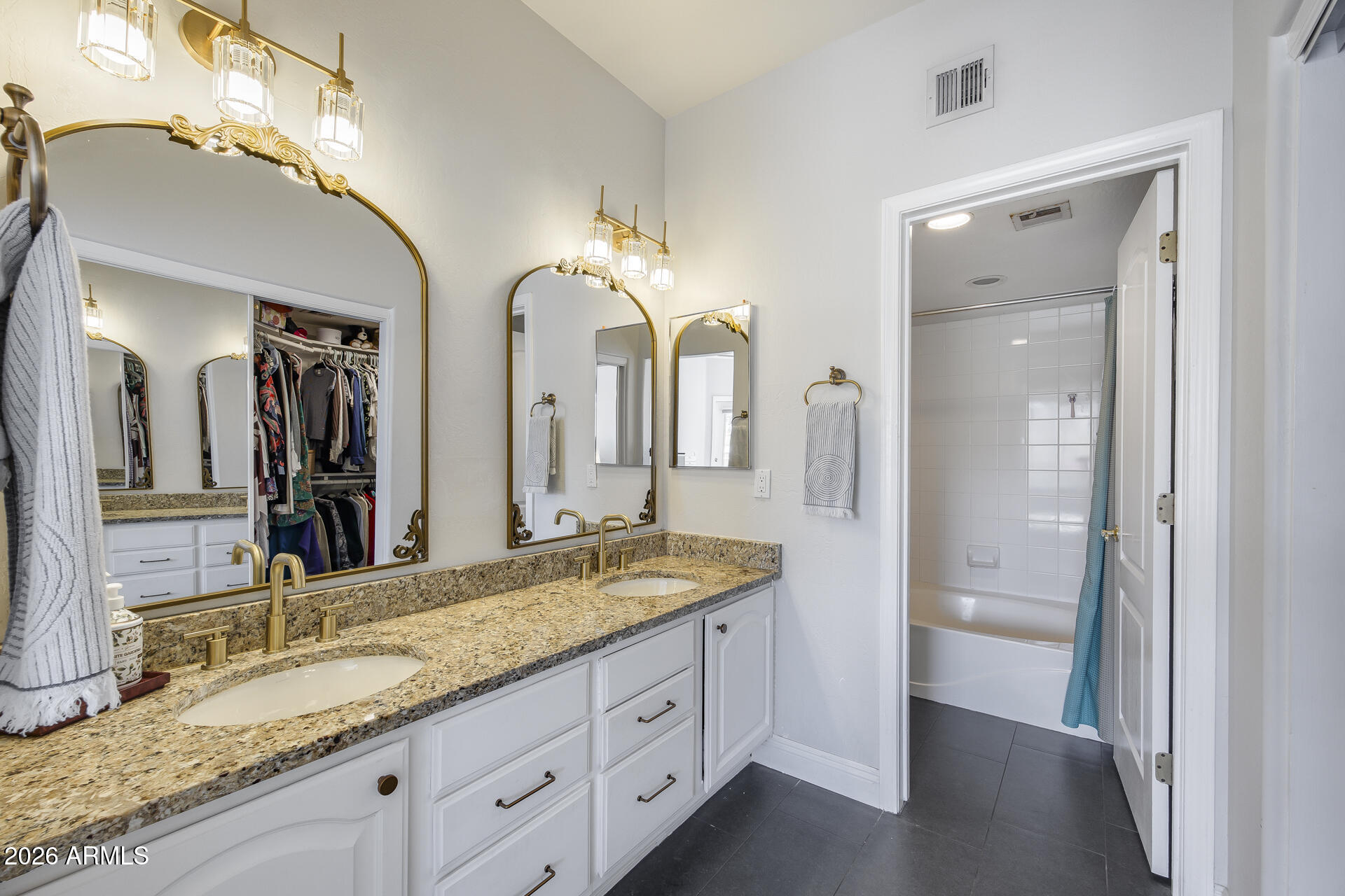 CANTERRA AT SQUAW PEAK CONDOMINIUMS - Residential