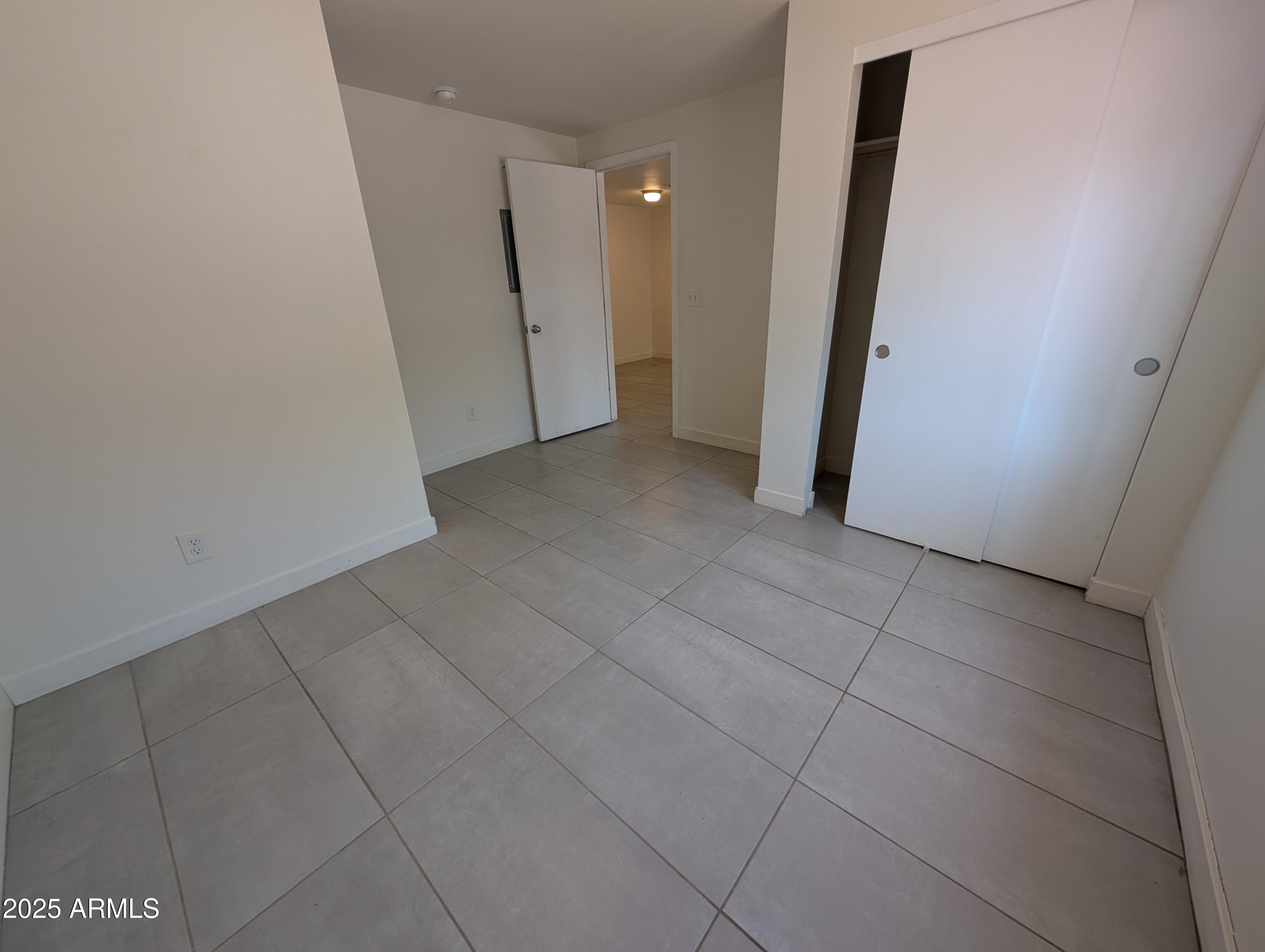 1631 E YALE Street 5