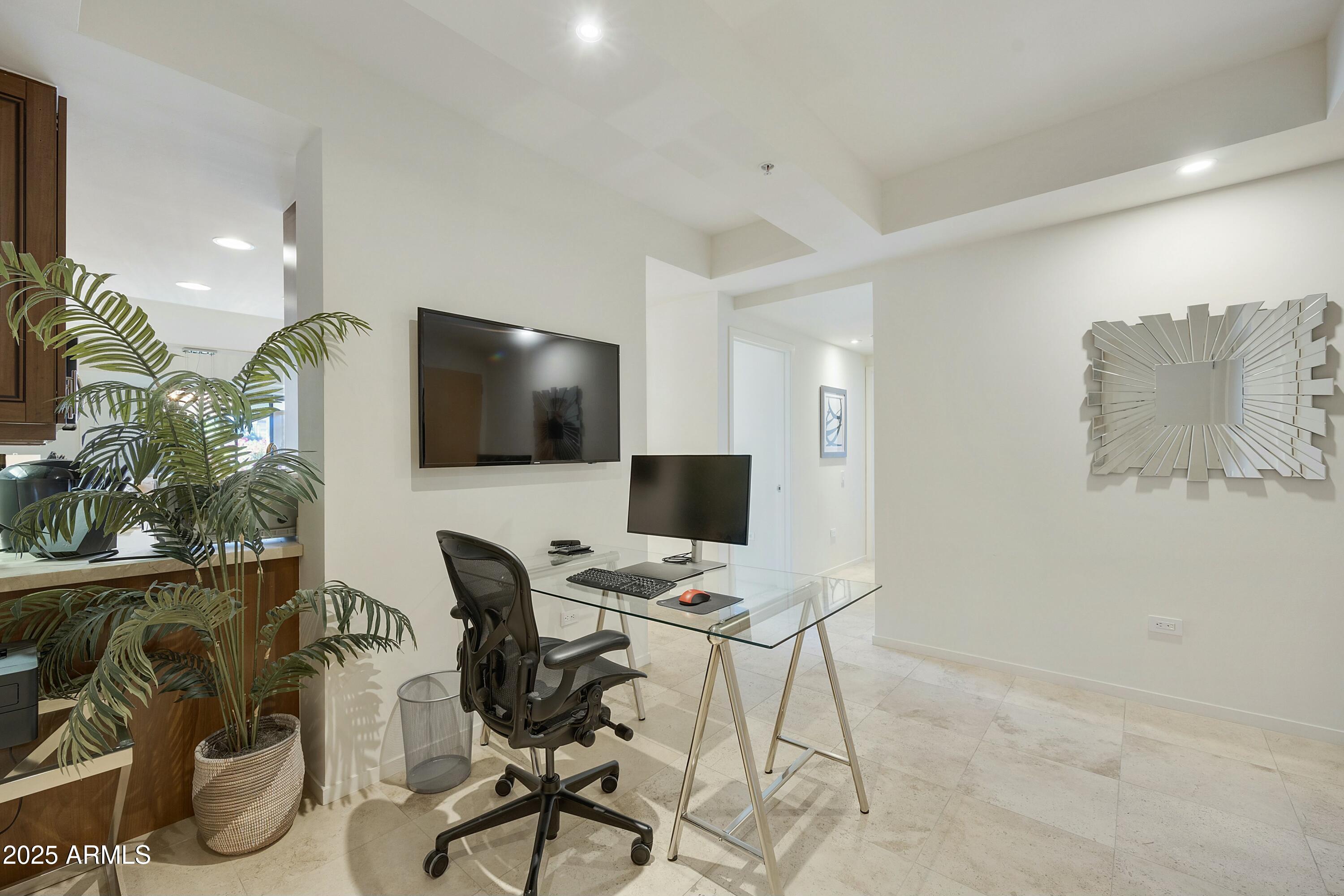 7161 E RANCHO VISTA Drive 6002