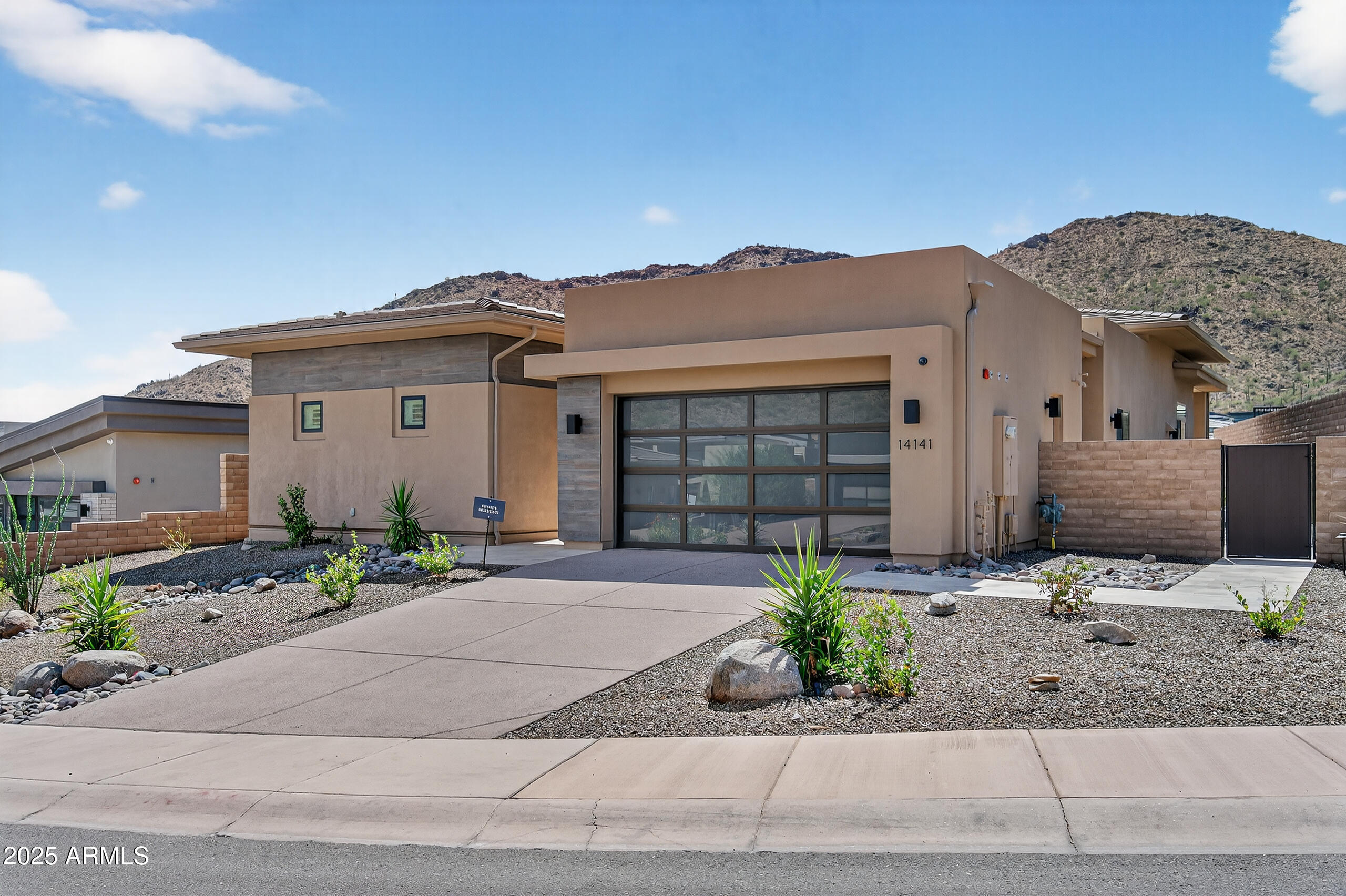 ADERO CANYON - Residential