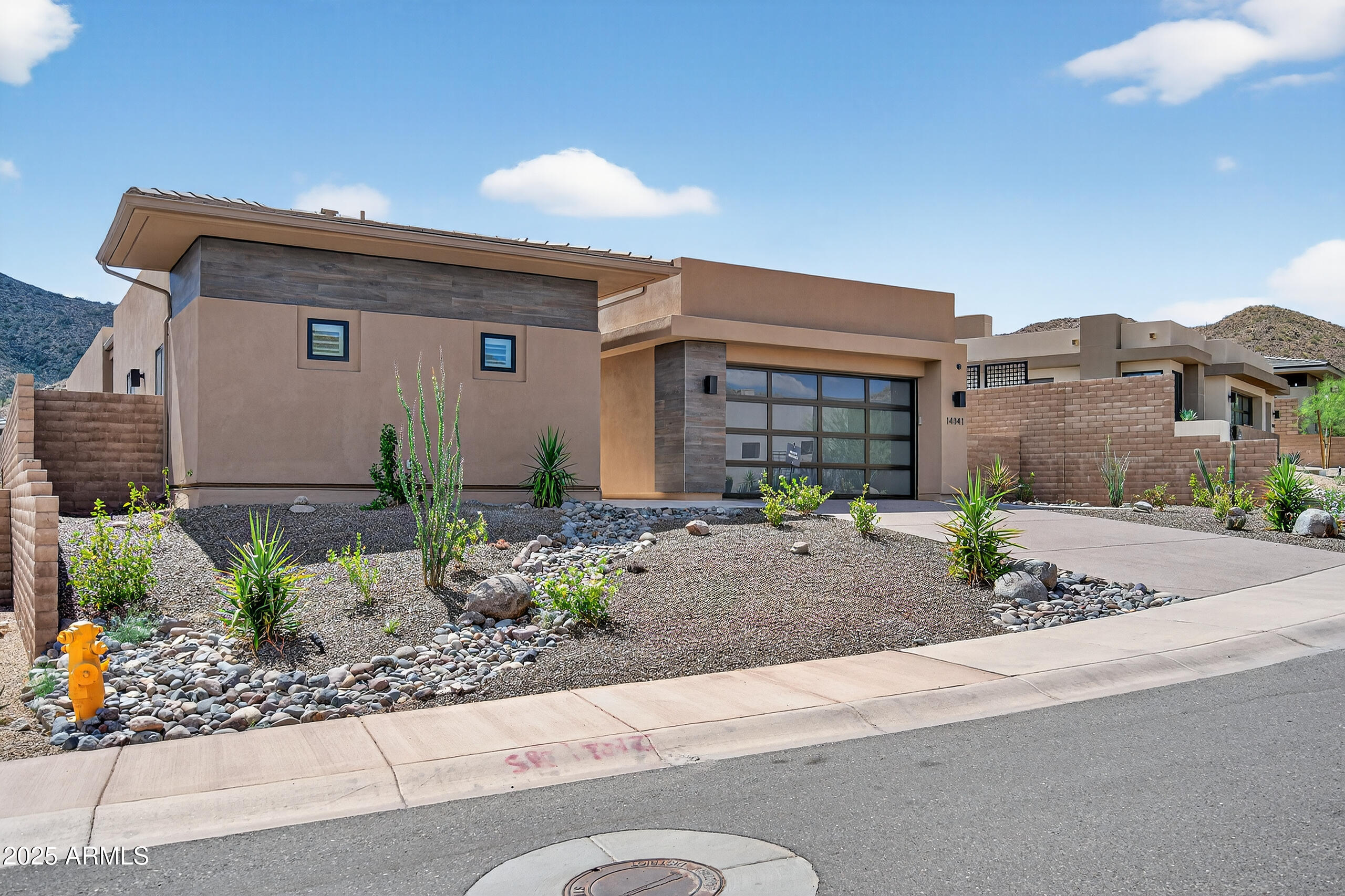 ADERO CANYON - Residential