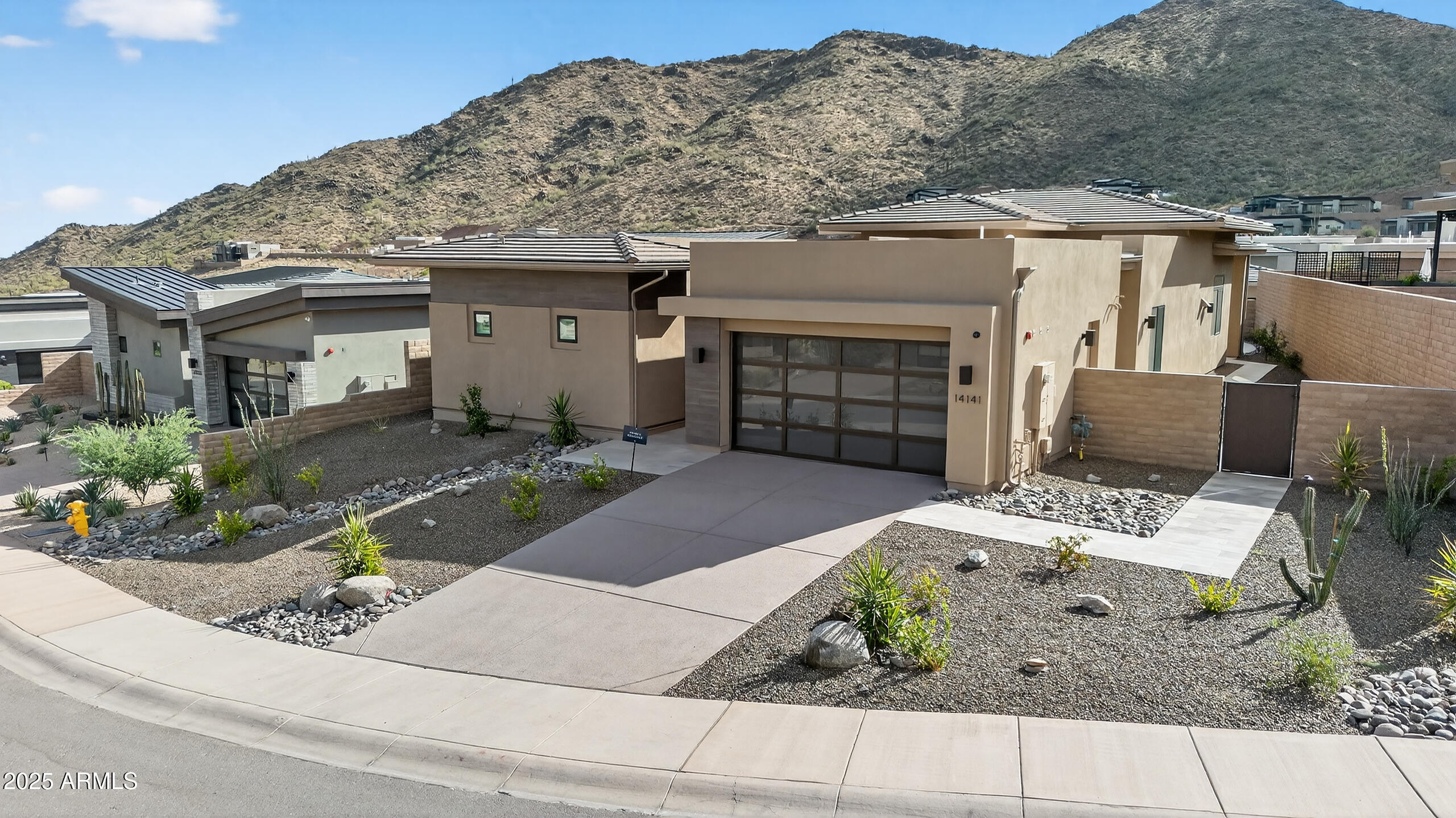 ADERO CANYON - Residential