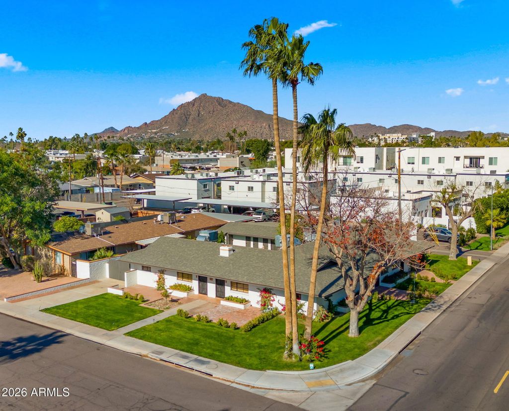 Photo of 6950 E Earll Drive, Scottsdale, AZ 85251 (MLS # 6972187)