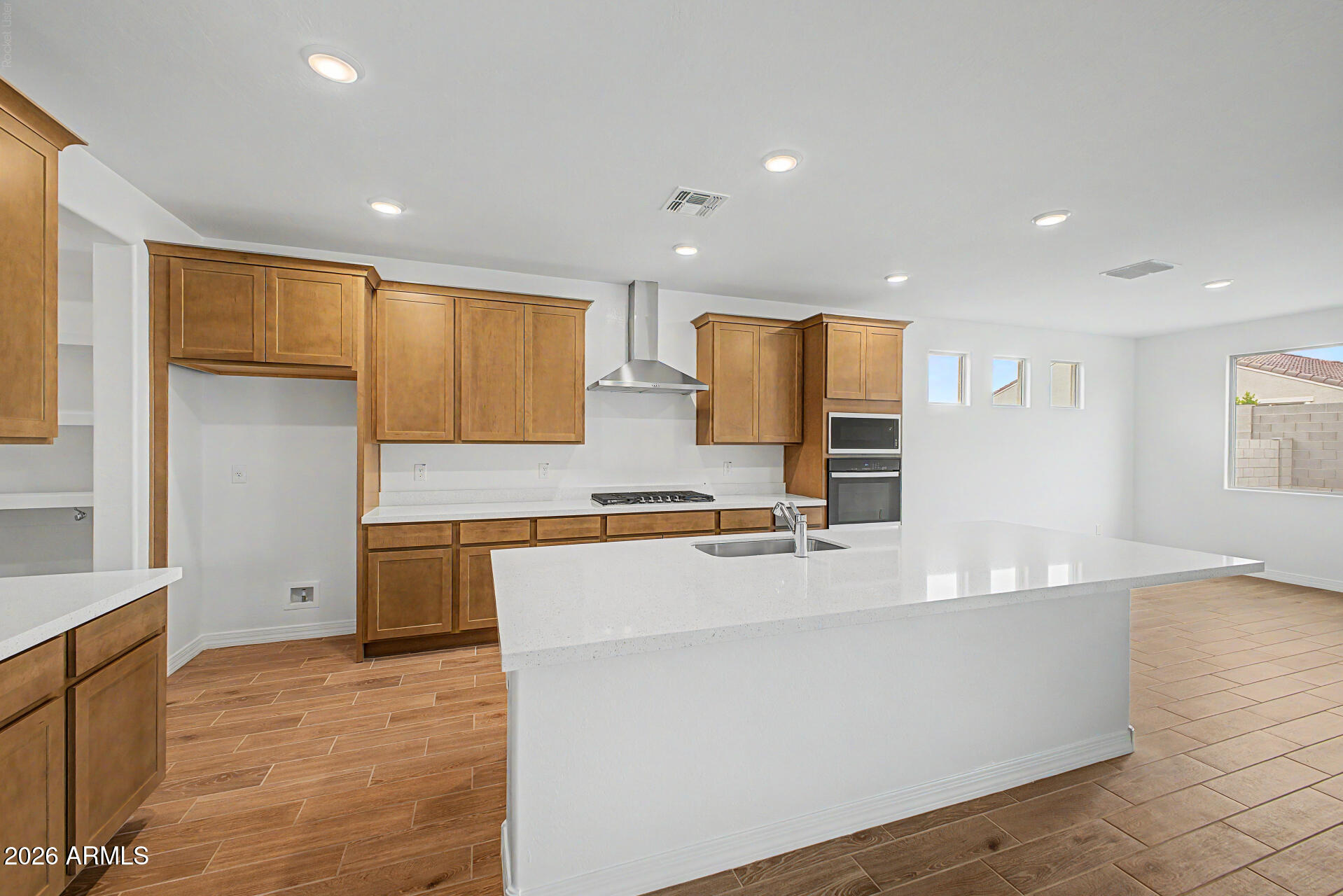 17444 W SAGUARO VISTA Drive