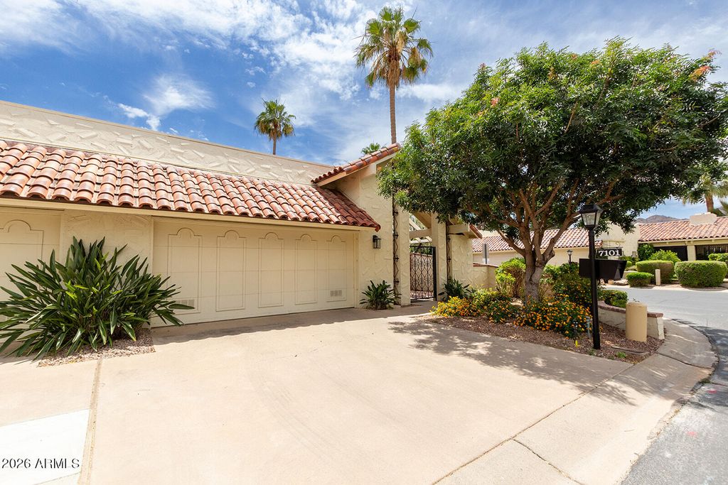 Photo of 7101 E Arlington Road, Paradise Valley, AZ 85253 (MLS # 7028618)