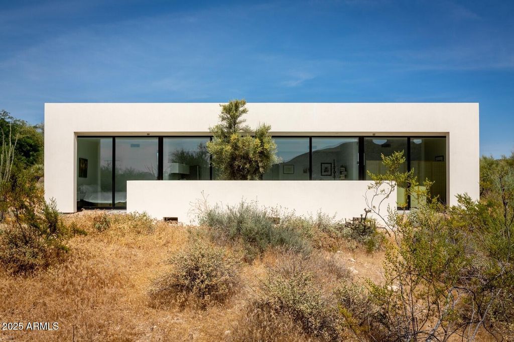 Photo of 7915 E Primrose Path, Carefree, AZ 85377 (MLS # 6944785)