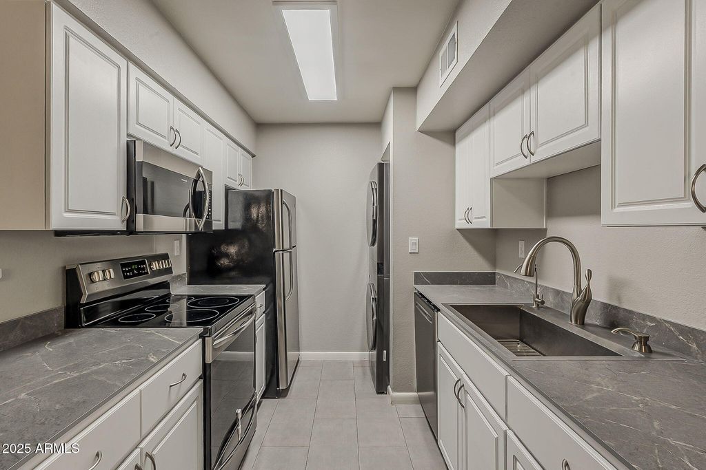 Photo of 5995 N 78th Street #2082, Scottsdale, AZ 85250 (MLS # 6976153)