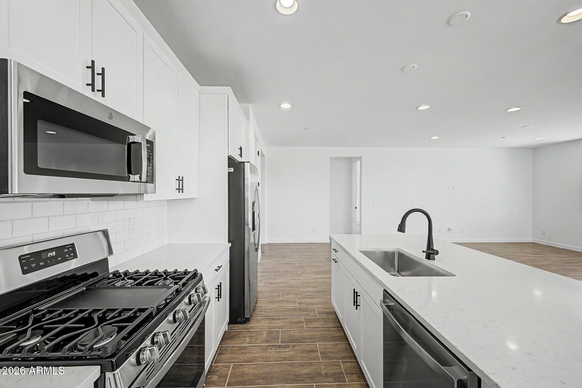 13596 W MAYBERRY Trail