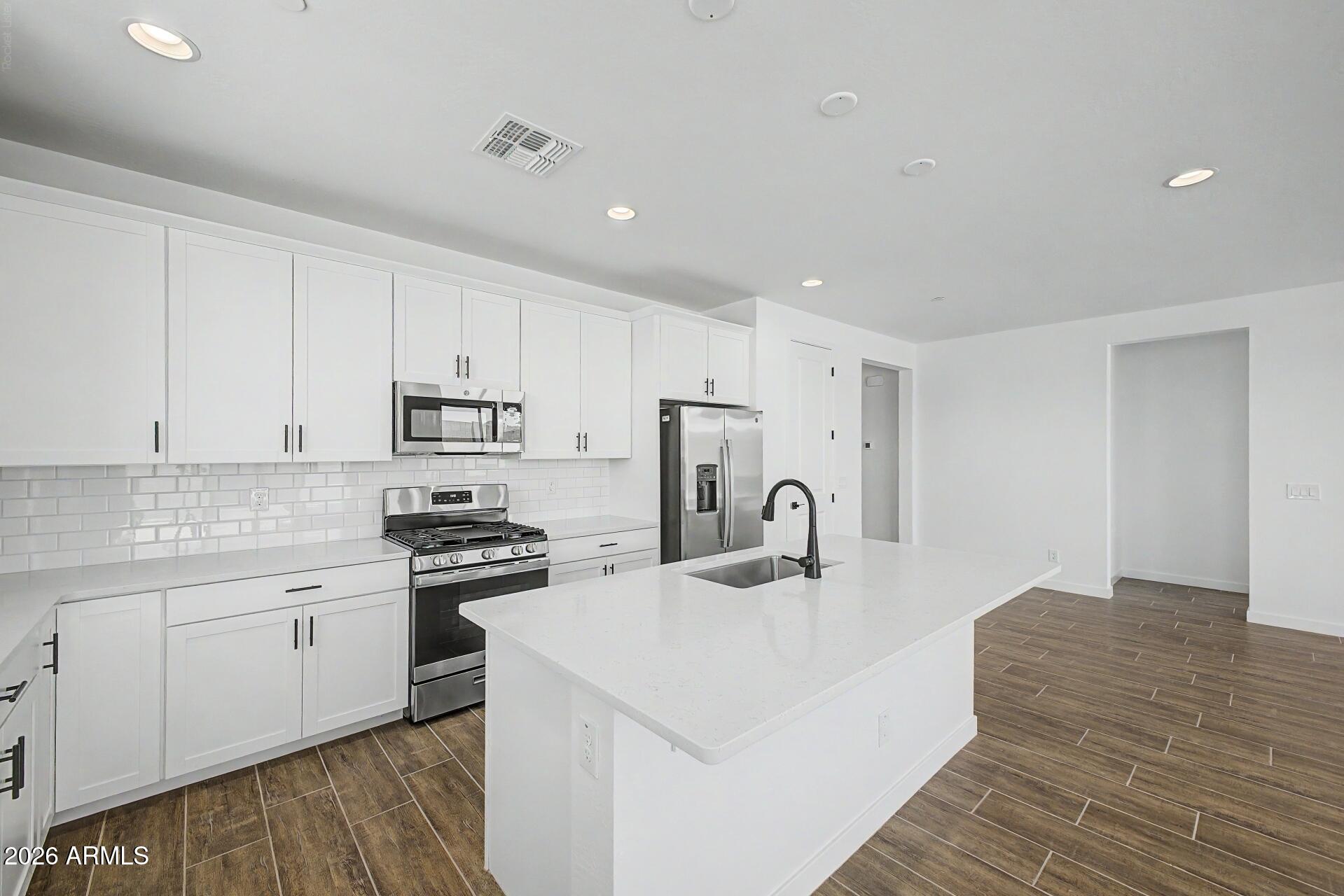 13596 W MAYBERRY Trail
