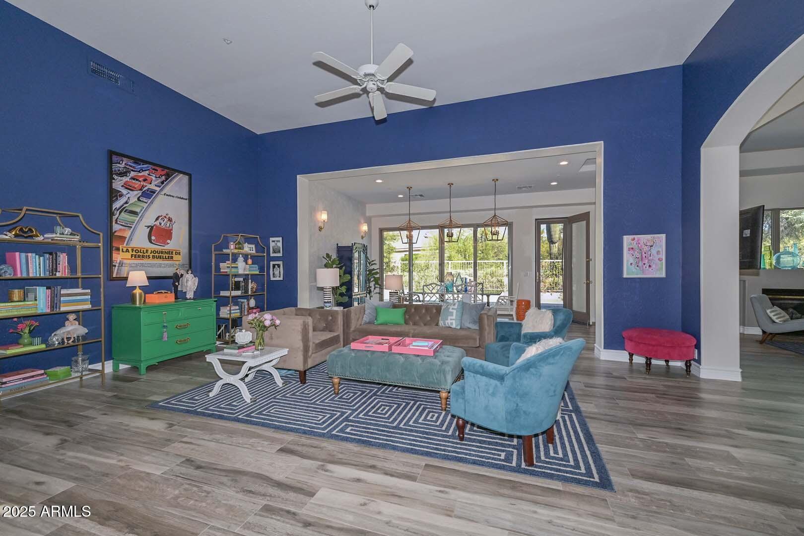 6632 E SLEEPY OWL Way