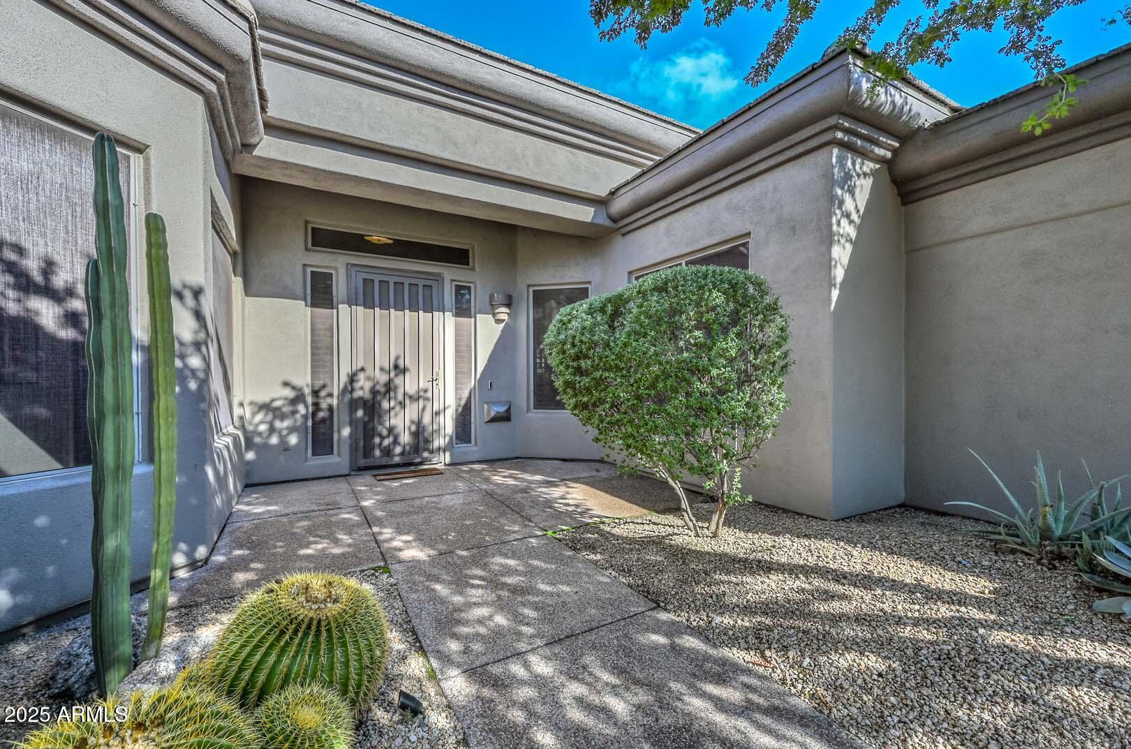 6632 E SLEEPY OWL Way