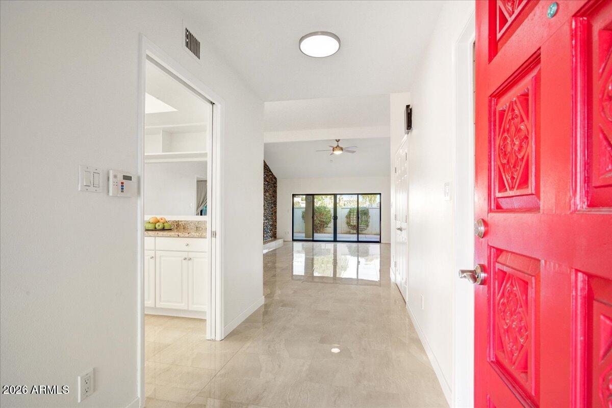 8655 E Vía Del Palacio --