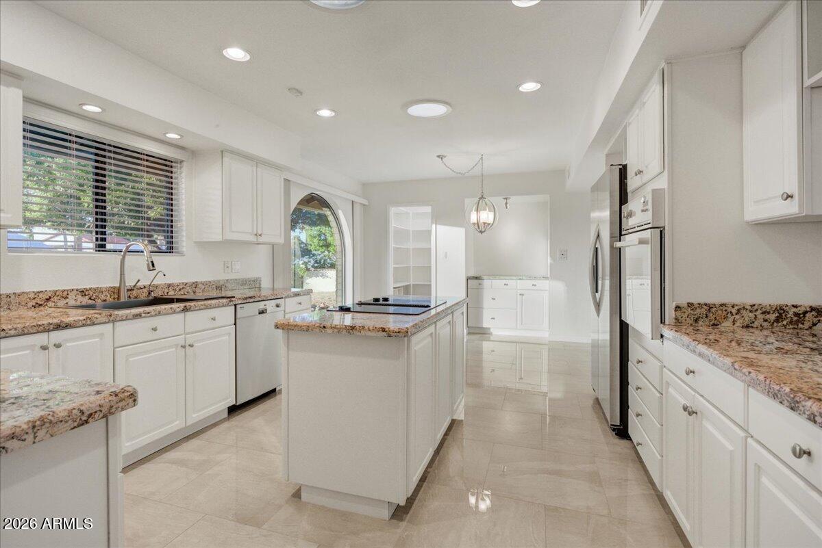 8655 E Vía Del Palacio --