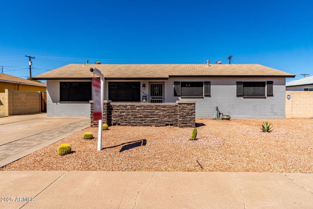 Photo of 1310 W Romo Jones Street, Tempe, AZ 85281 (MLS # 6940523)
