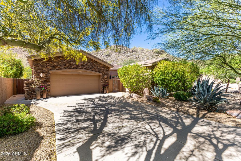 Photo of 14421 E Wethersfield Road, Scottsdale, AZ 85259 (MLS # 7002111)