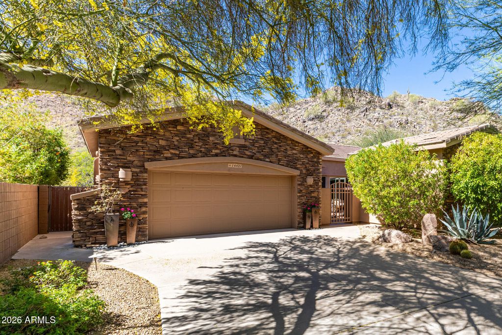 Photo of 14421 E Wethersfield Road, Scottsdale, AZ 85259 (MLS # 7002111)
