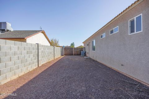 A home in Arizona City